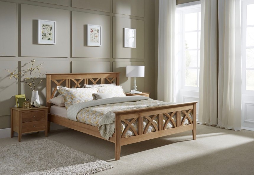 Wooden Double Bed db57 / двуспальная кровать из ротанга
