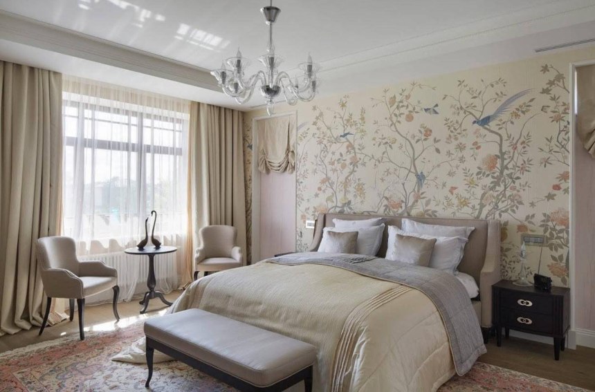 Affresco в интерьере классической спальни