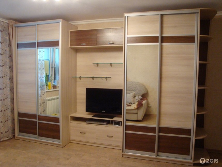 Стенка со шкафом купе
