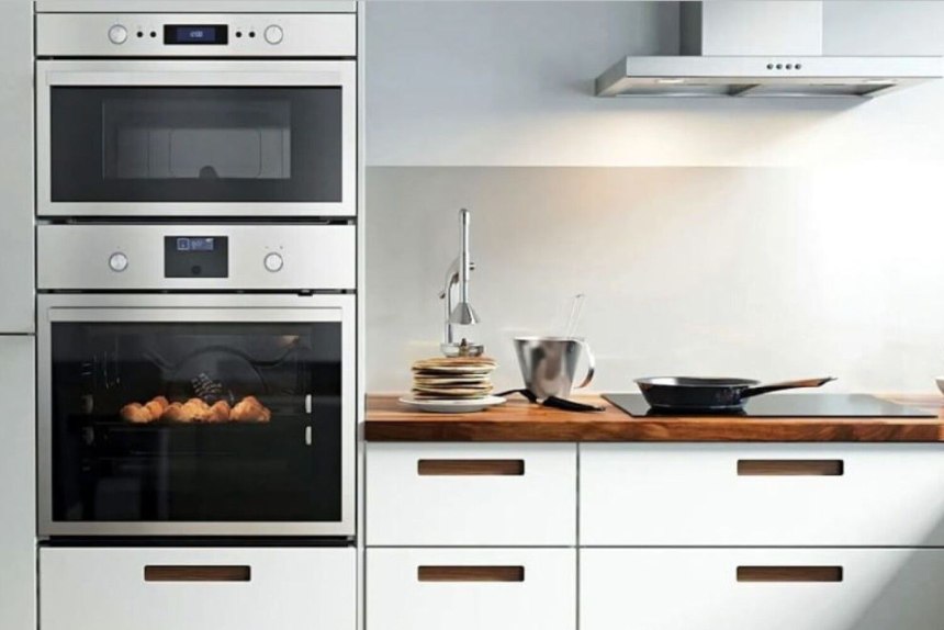 Микроволновая печь встраиваемая Smeg sf4800mpo
