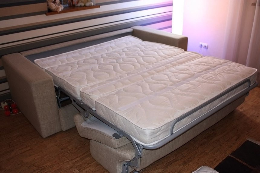 Диван кровать на каждый день с ортопедическим матрасом (74 фото)