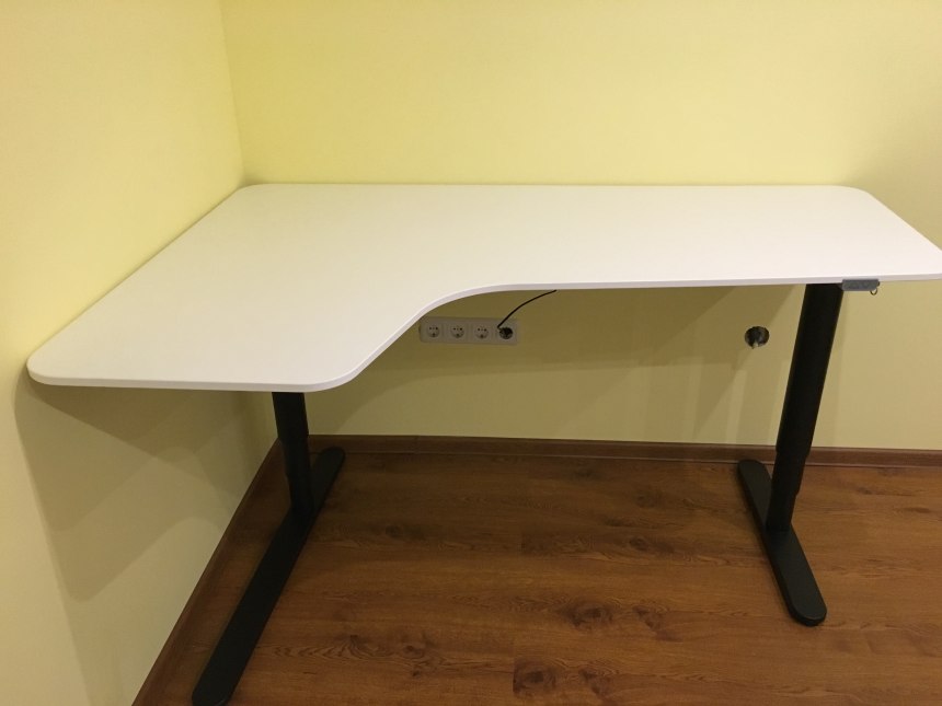 Ikea bekant стол угловой