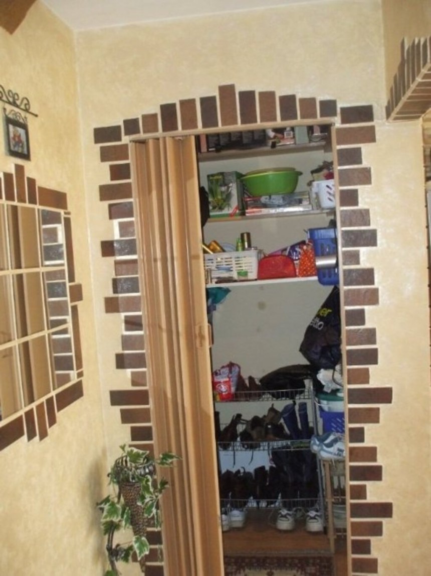 Кладовка в коридоре в панельном доме (64 фото)