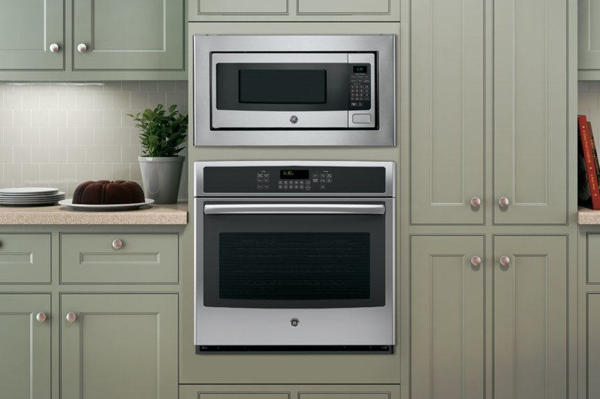 Духовой шкаф Gorenje с микроволновкой