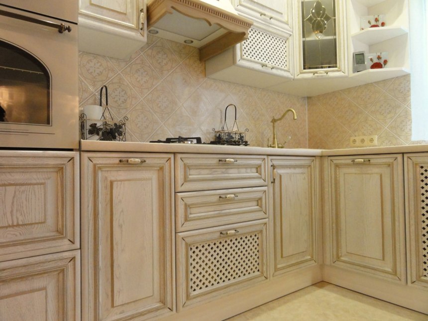 Кухонные фасады с патиной