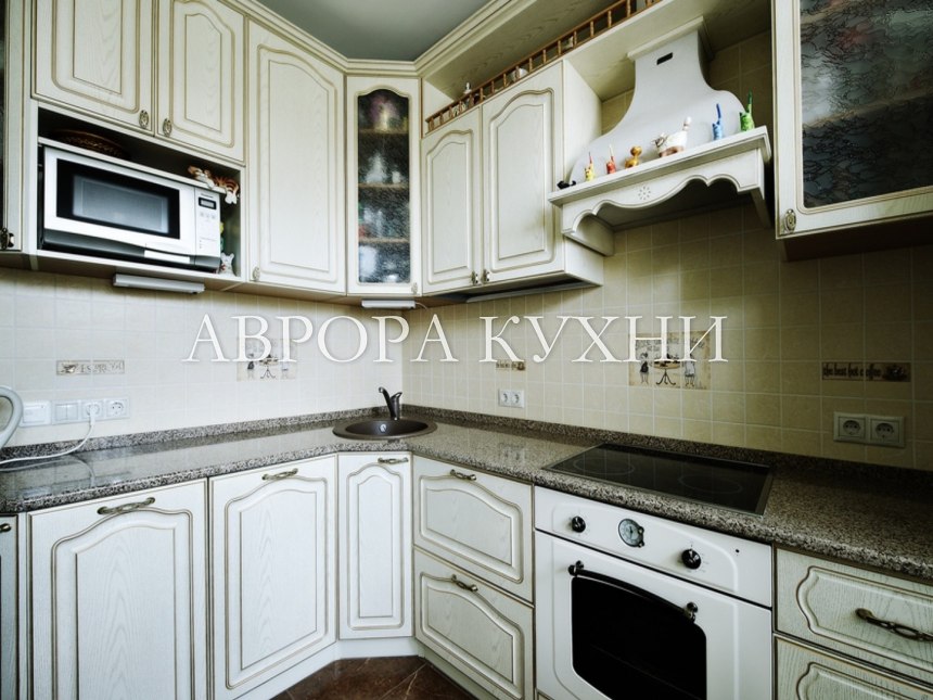 Кухня Кальяри белый ясень с патиной
