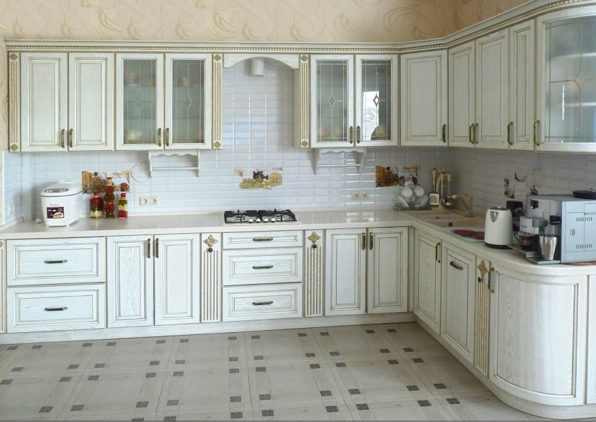 Кухни белые эмаль с патиной