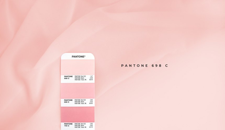 Pantone Red 032 c