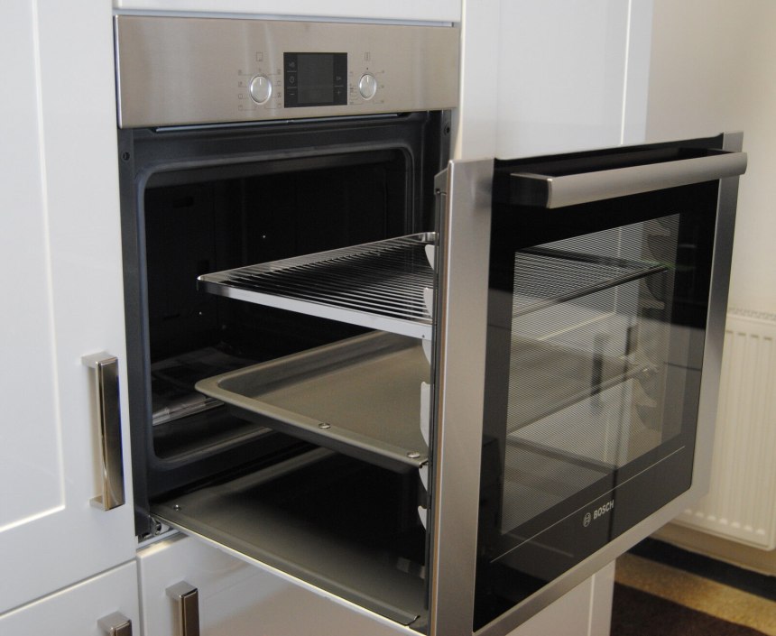 Электрический духовой шкаф Bosch hbb43c350