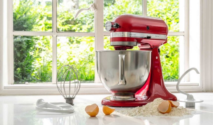 Блендер Philips HR 1377