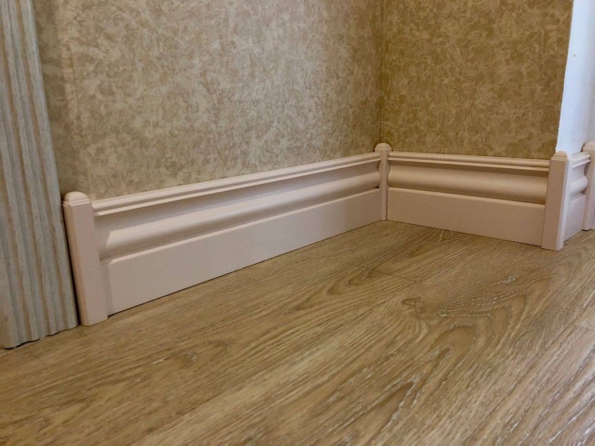 Плинтус Cezar Elegance lpc19le