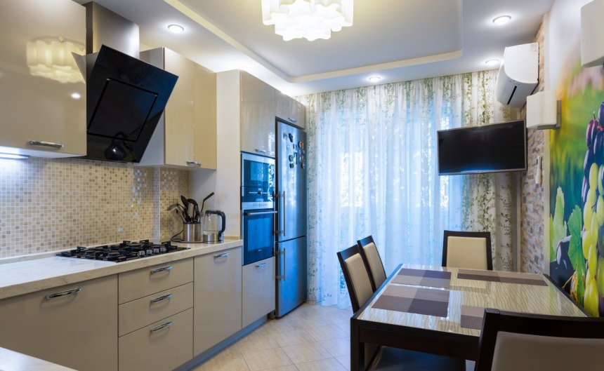 Реальные интерьеры кухни 9 кв